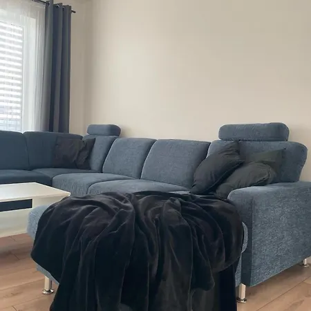 Klimatizovany Apartmanovy Dom, S Virivkou, 1b Senec