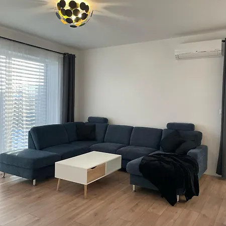Holiday home Klimatizovany Apartmanovy Dom, S Virivkou, 1b *