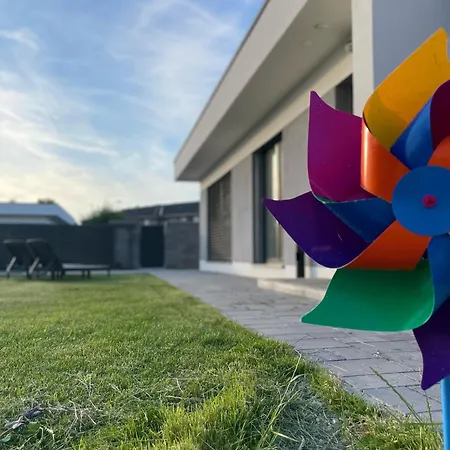 Klimatizovany Apartmanovy Dom, S Virivkou, 1b בית נופש