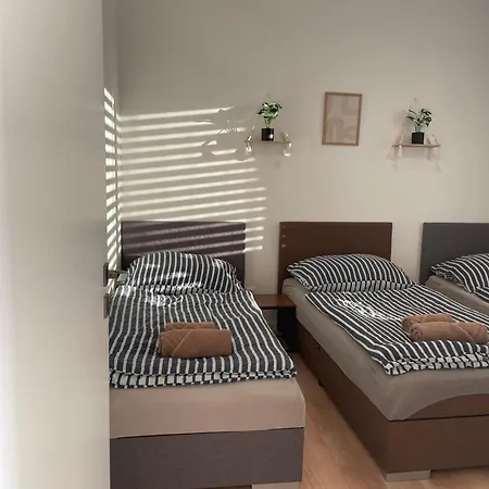 בית נופש Klimatizovany Apartmanovy Dom, S Virivkou, 1b *