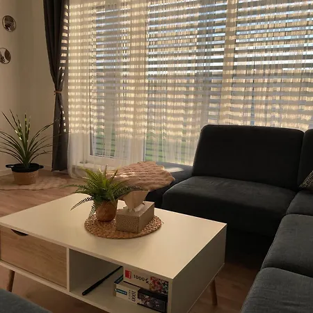 Klimatizovany Apartmanovy Dom, S Virivkou, 1b בית נופש סנץ